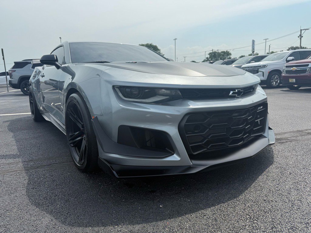 Used 2023 Chevrolet Camaro ZL1 image 21