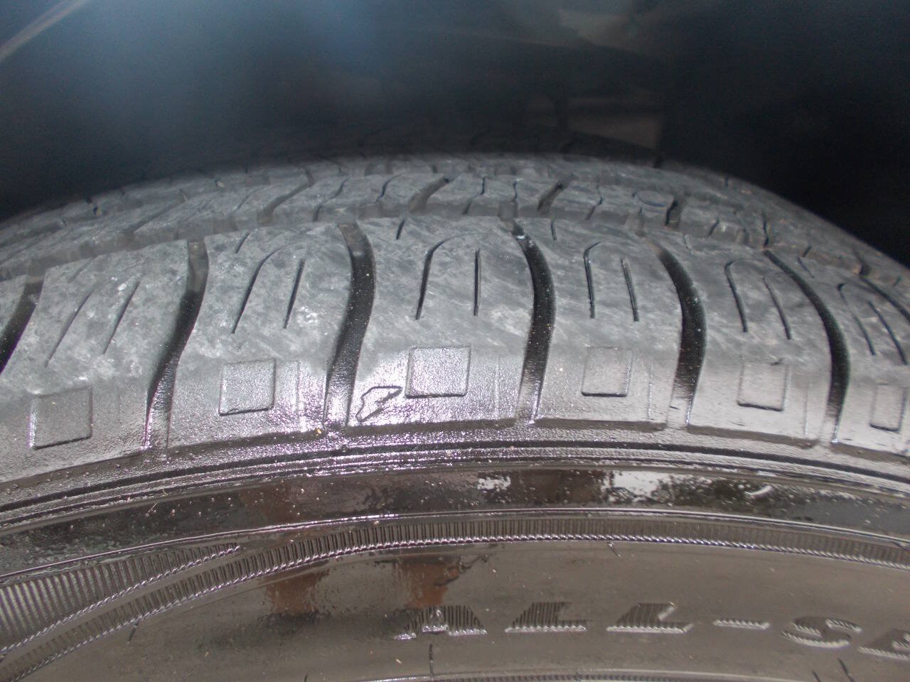 Used 2016 Ford Taurus SE FWD image 12
