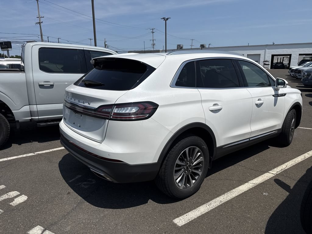 Certified 2023 Lincoln Nautilus Reserve AWD/4WD image 4