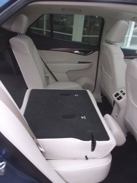 Used 2023 Buick Envision Avenir image 37