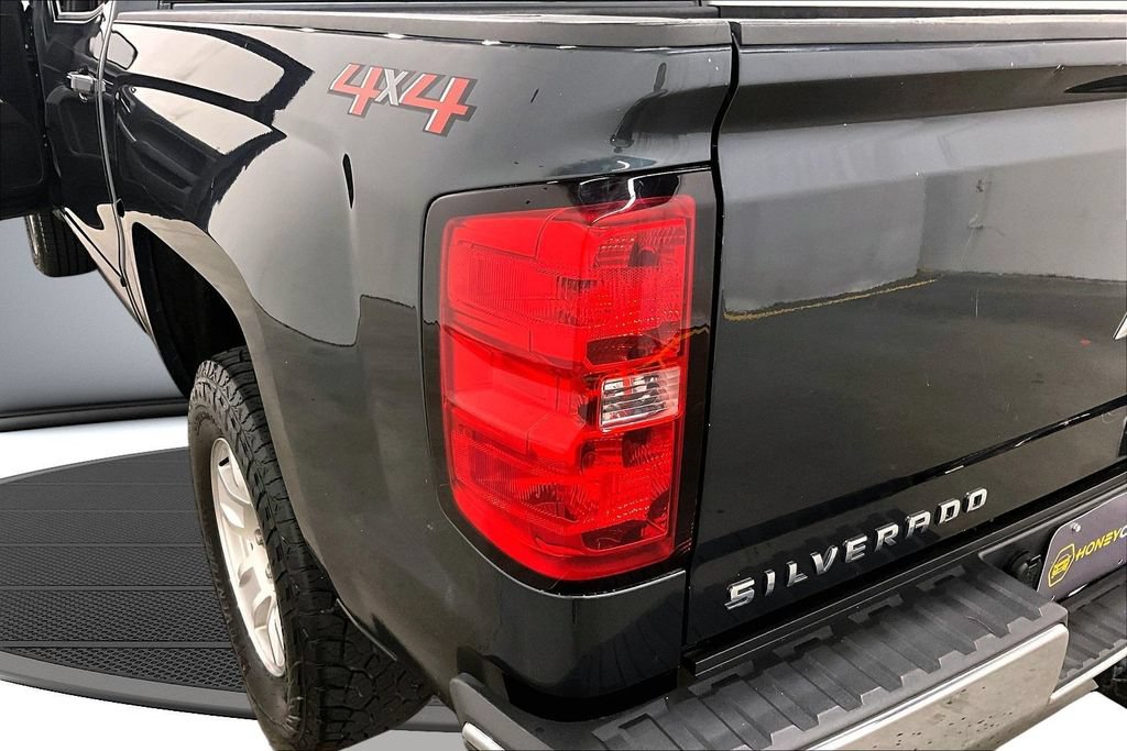 Used 2018 Chevrolet Silverado 1500 LT w/ All Star Edition AWD/4WD image 23