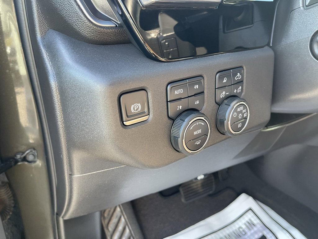 Used 2023 Chevrolet Silverado 1500 High Country image 23