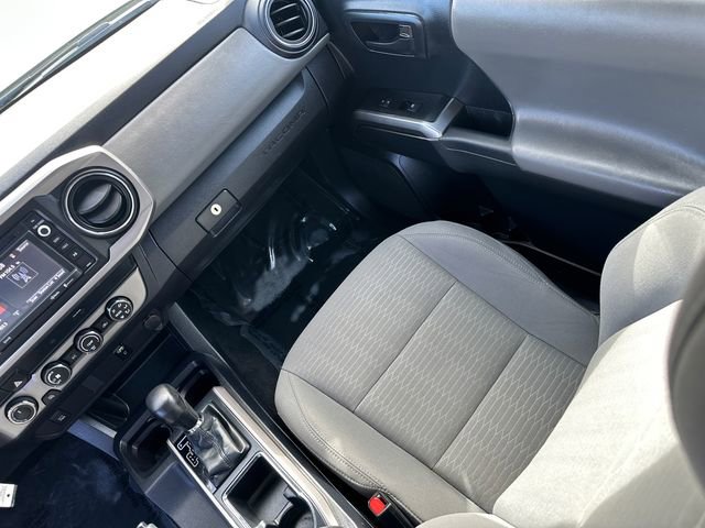 Certified 2019 Toyota Tacoma SR5 w/ SR5 Appearance Package (SM) image 21
