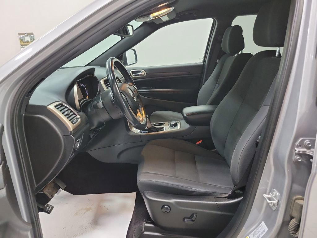 Used 2016 Jeep Grand Cherokee Laredo w/ Quick Order Package 23E image 31