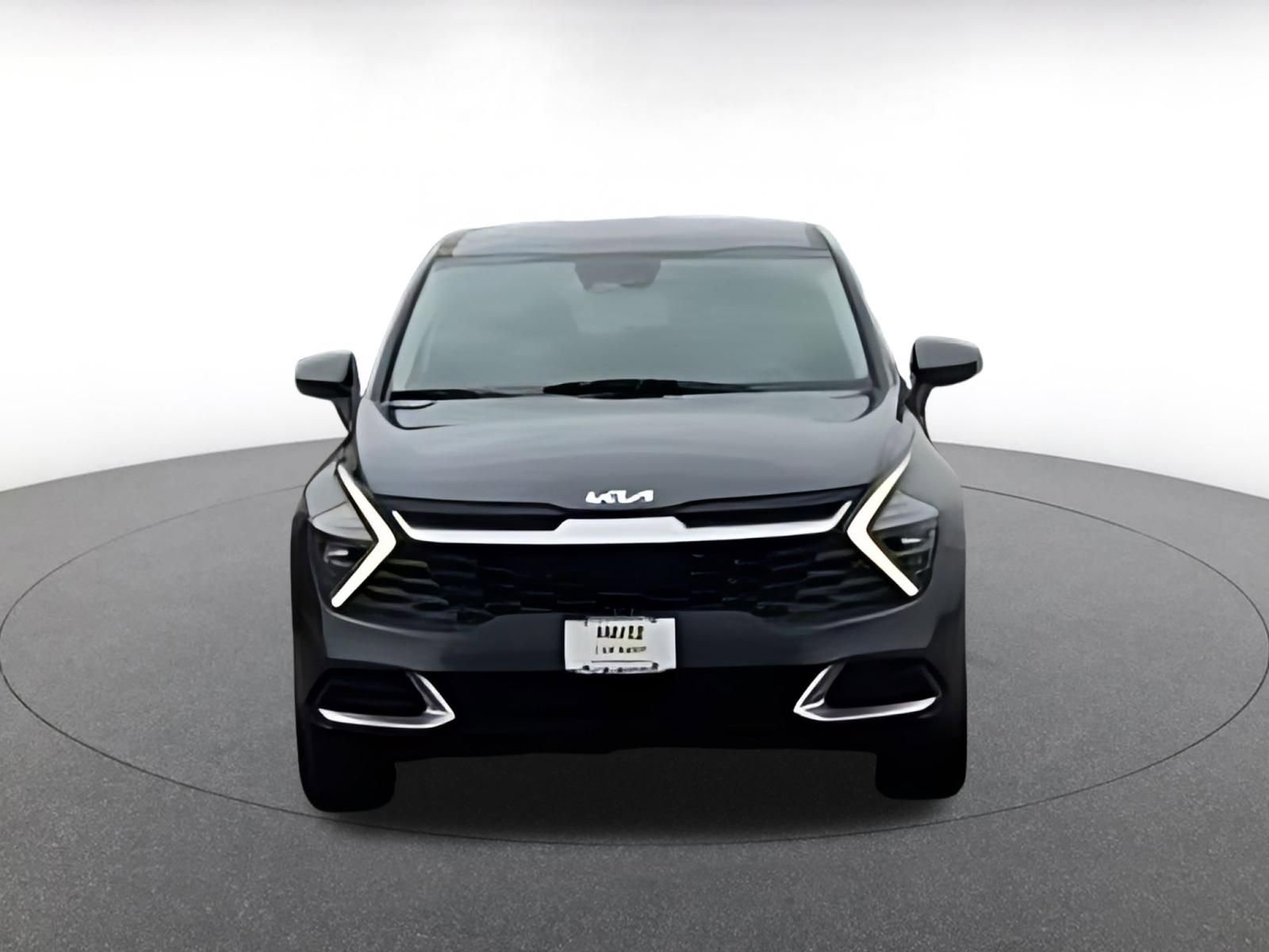 Used 2025 Kia Sportage LX image 16