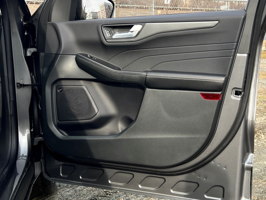 New 2026 Ford Escape Active w/ Active Premium Tech Pack AWD/4WD image 7
