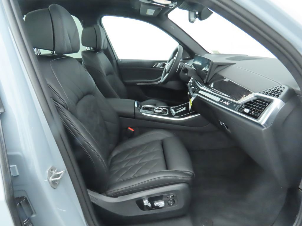 New 2026 BMW X5 xDrive40i w/ Executive Package image 21