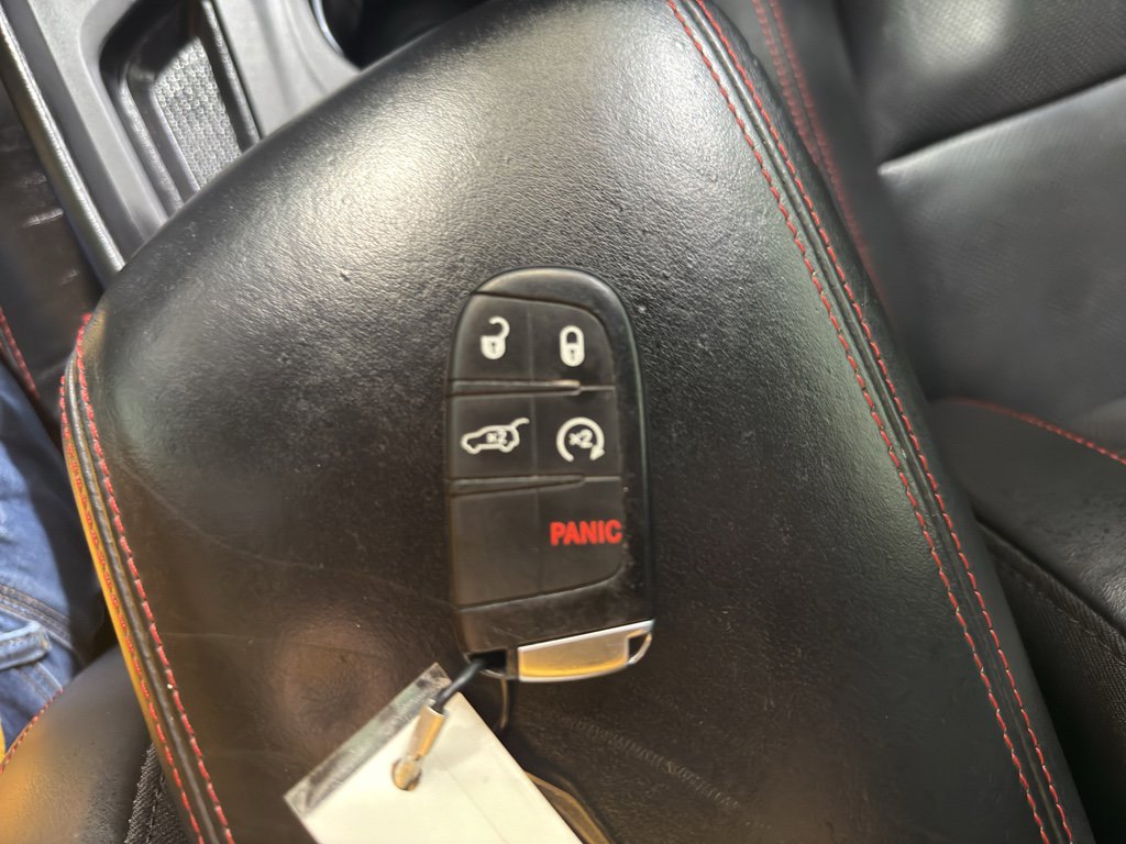 Used 2023 Dodge Durango GT image 34