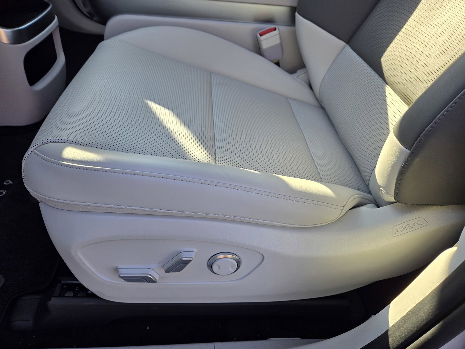 New 2026 Hyundai Ioniq 9 SEL image 18