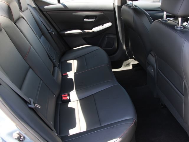 Certified 2025 Nissan Sentra SR w/ SR Premium Package FWD image 29