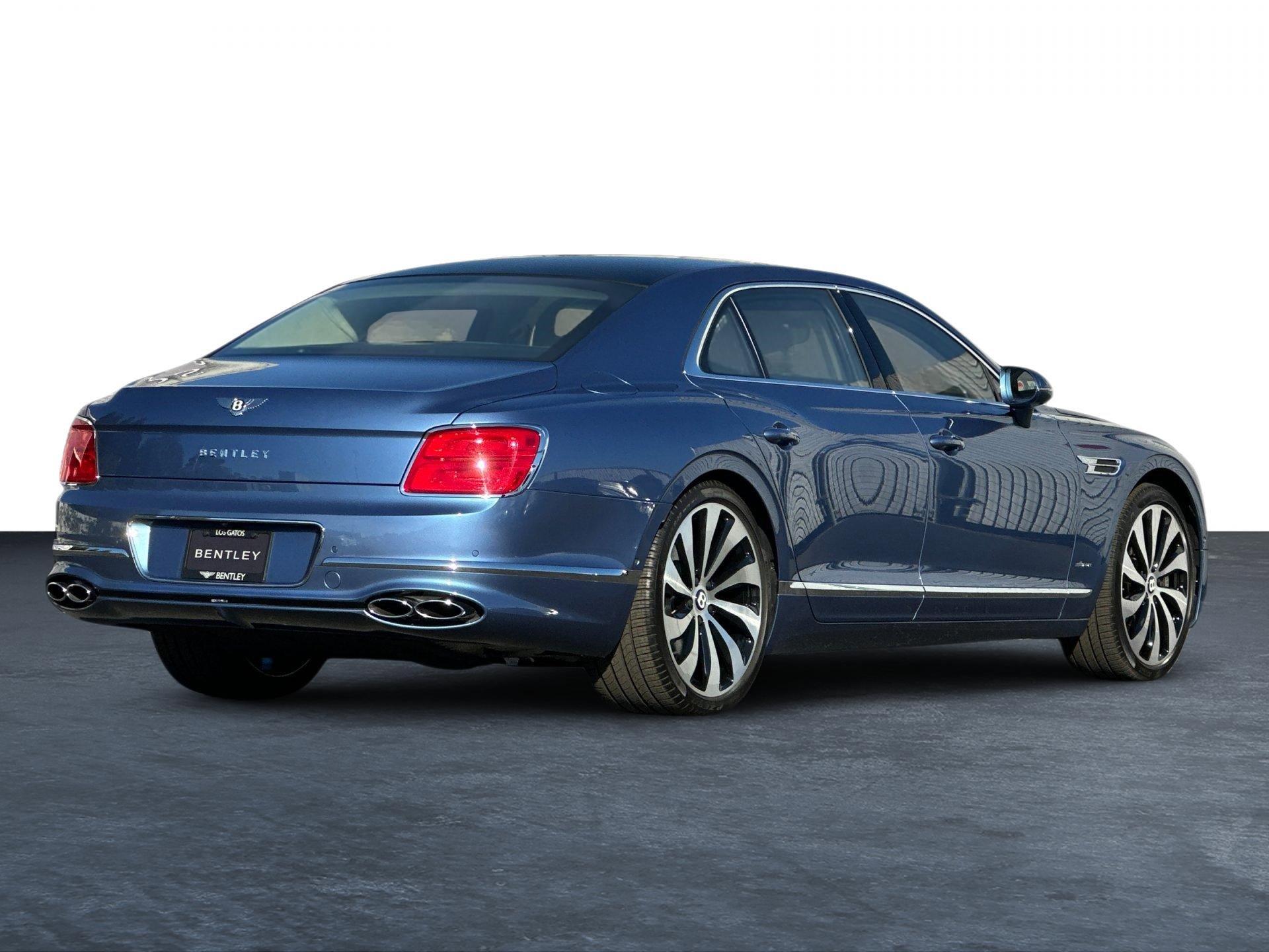 Used 2024 Bentley Flying Spur V8 image 7