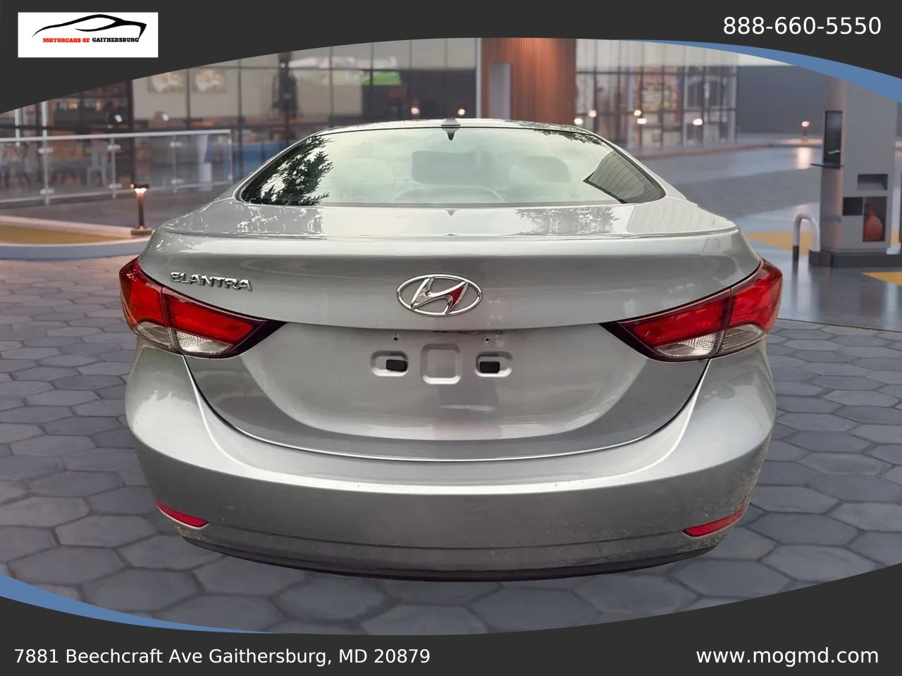 Used 2015 Hyundai Elantra SE w/ Option Group 02 FWD image 4