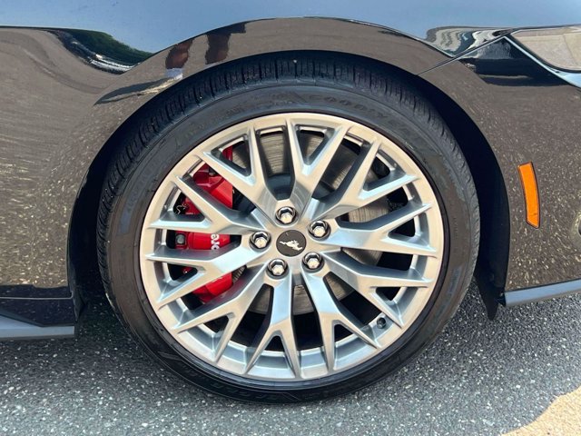 Used 2025 Ford Mustang GT Premium RWD image 12