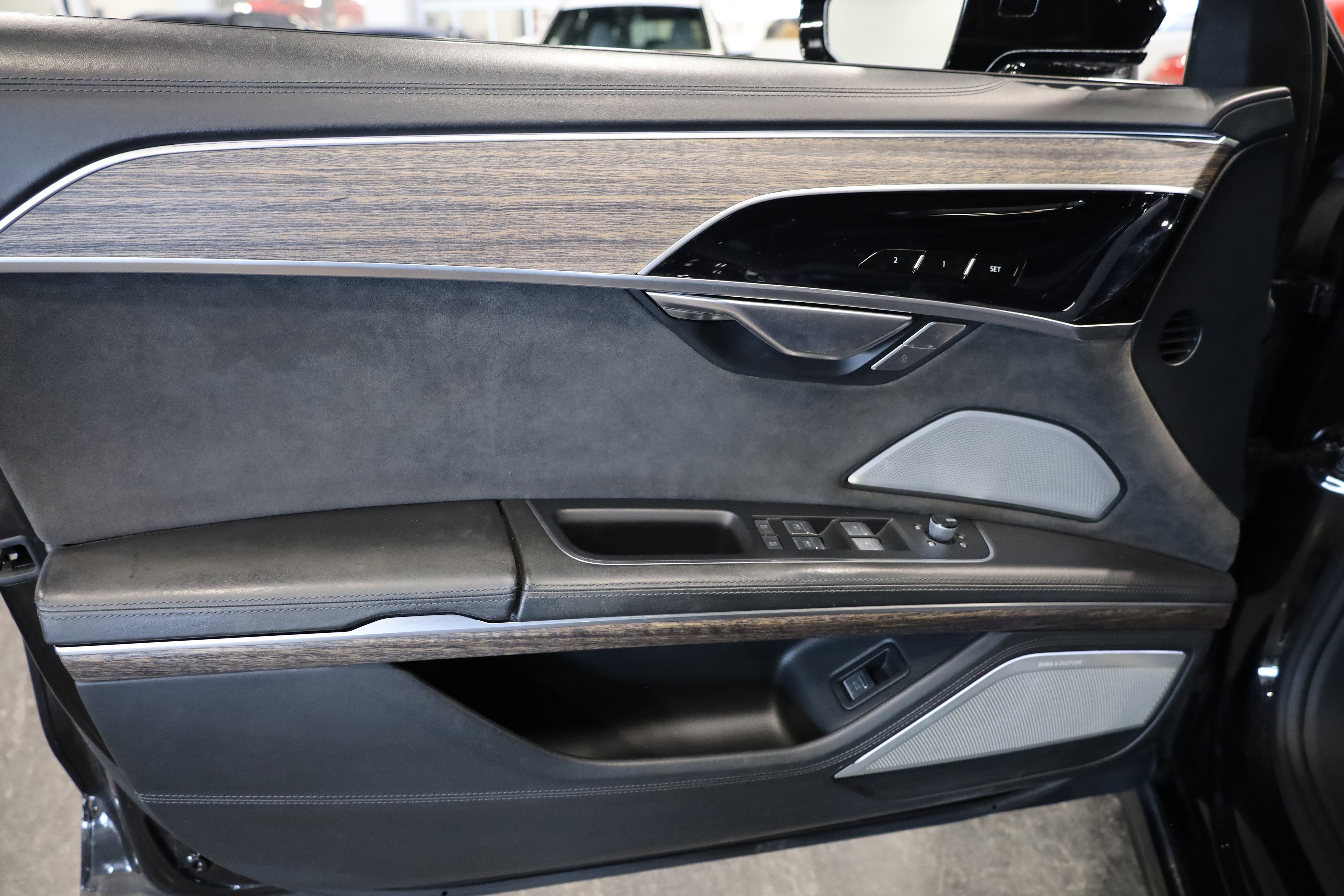 Used 2020 Audi A8 L 4.0T w/ Sport Plus Package image 14