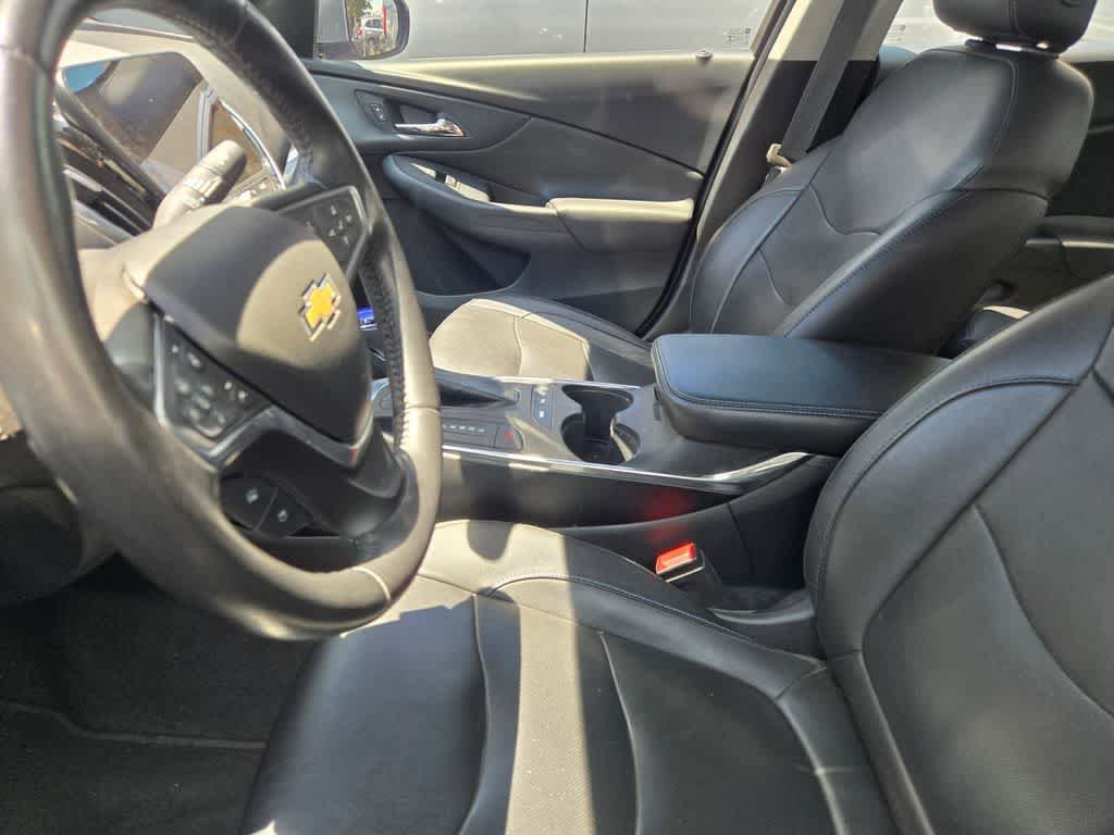 Used 2018 Chevrolet Volt Premier w/ Driver Confidence Package FWD image 8