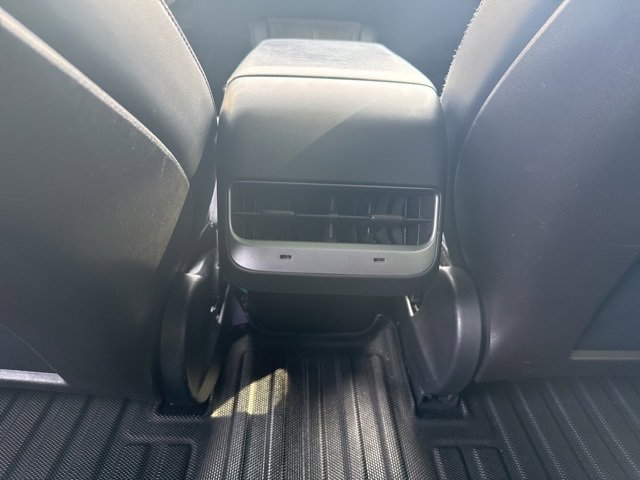 Used 2021 Tesla Model 3 Standard Range Plus image 18