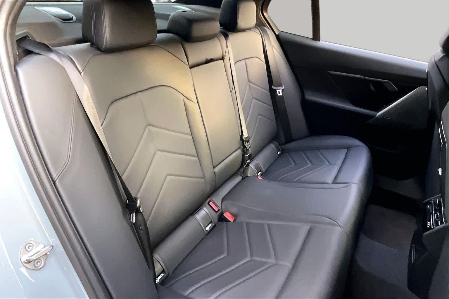 Used 2024 BMW 540i xDrive w/ Premium Package AWD/4WD image 20