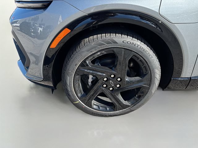 New 2026 Chevrolet Equinox EV RS w/ Active Safety Package 3 AWD/4WD image 36