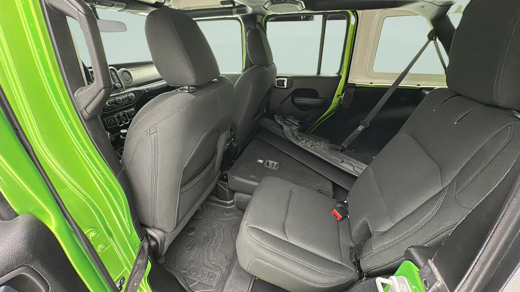 Used 2018 Jeep Wrangler Unlimited Sport S AWD/4WD image 10