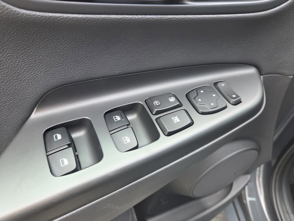 Used 2023 Hyundai Kona Limited w/ Cargo Package AWD/4WD image 22