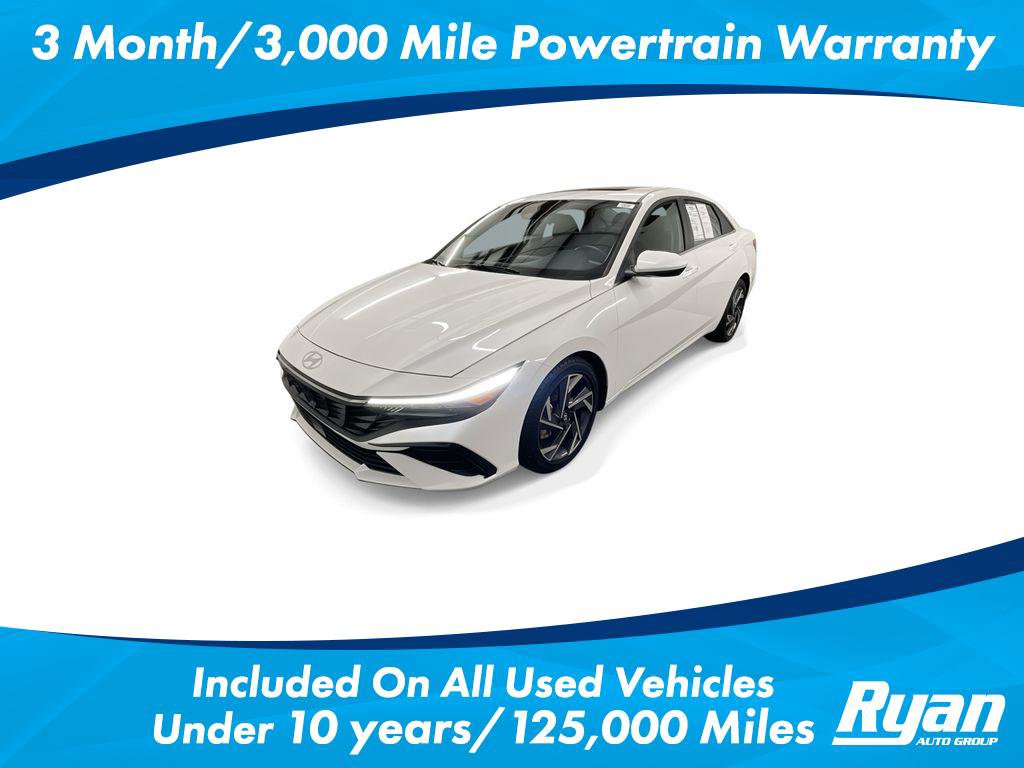 Used 2025 Hyundai Elantra SEL image 1