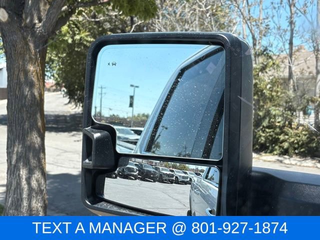Used 2022 GMC Sierra 3500 Denali w/ Denali Ultimate Package AWD/4WD image 22