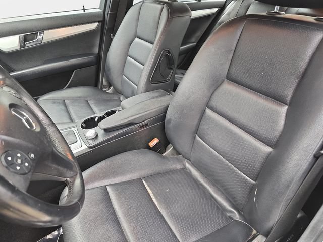 Used 2009 Mercedes-Benz C 300 Sedan image 16
