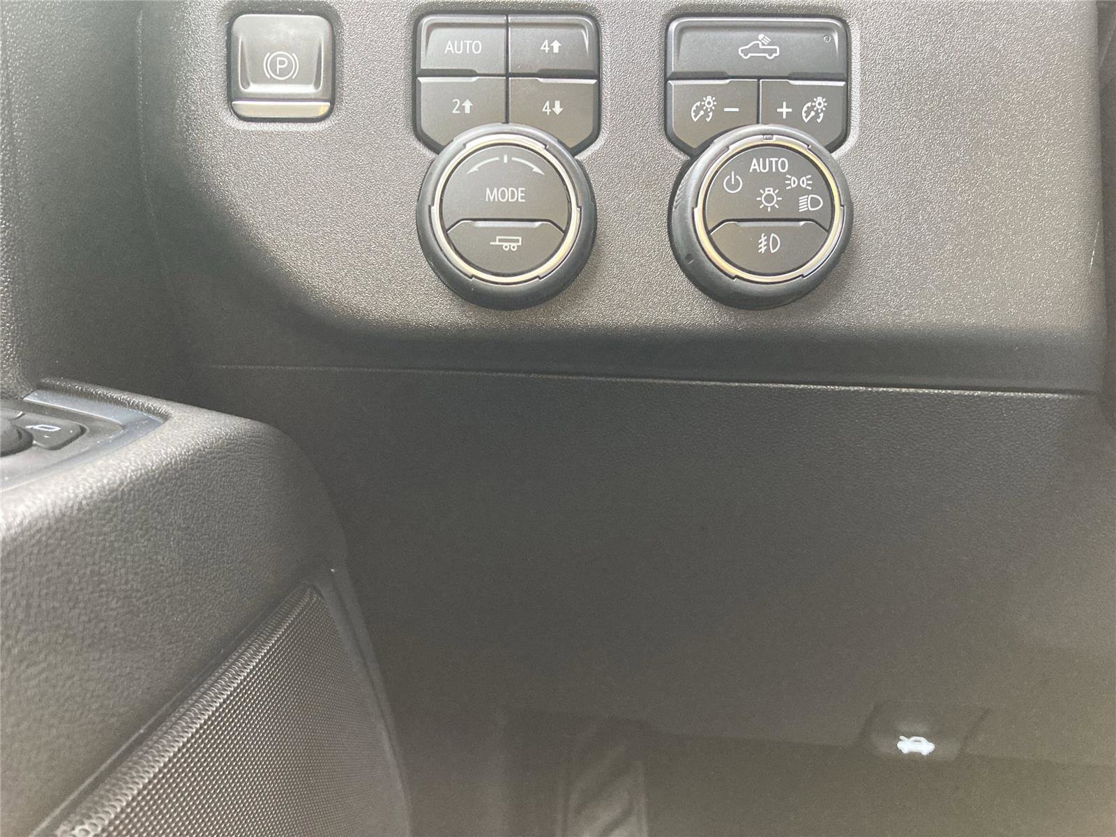 Used 2023 Chevrolet Silverado 1500 RST w/ Z71 Off-Road Package image 24