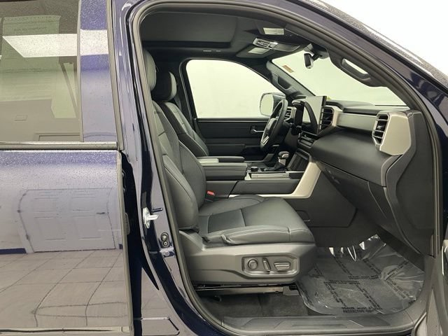 Used 2025 Toyota Sequoia Limited w/ Nightshade Package AWD/4WD image 18