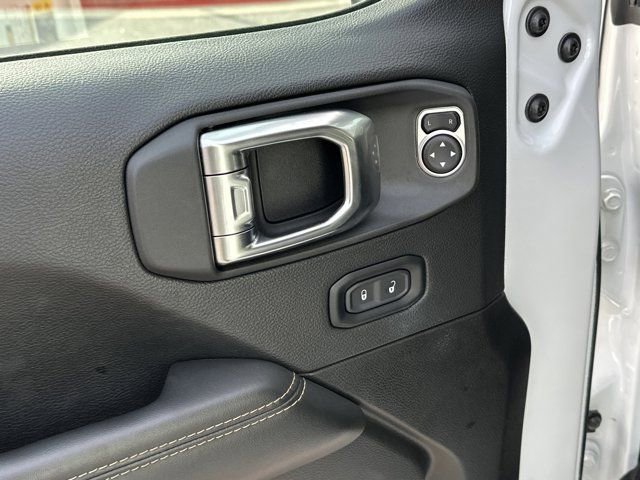 Certified 2025 Jeep Wrangler Unlimited Sahara w/ Safety Group image 13