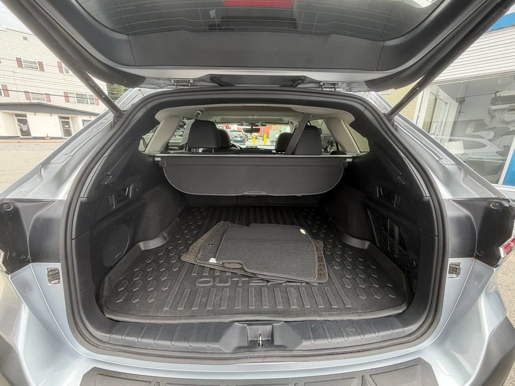 Used 2024 Subaru Outback Limited XT AWD/4WD image 11