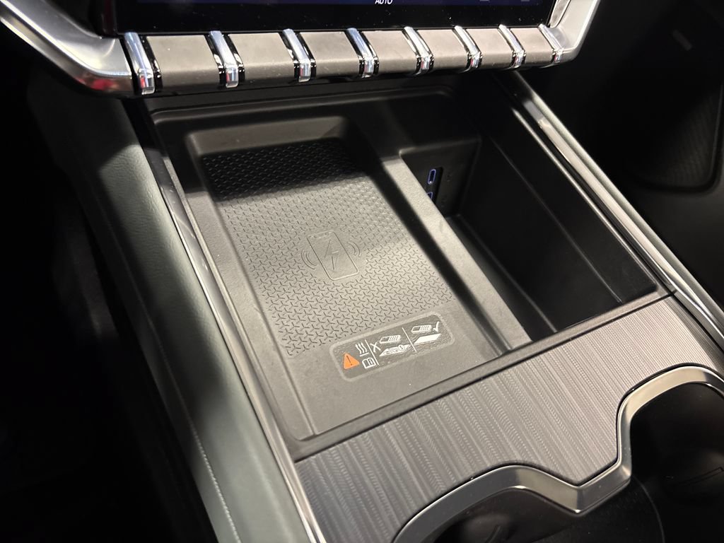 New 2026 GMC Acadia AT4 w/ Luxury Package AWD/4WD image 46