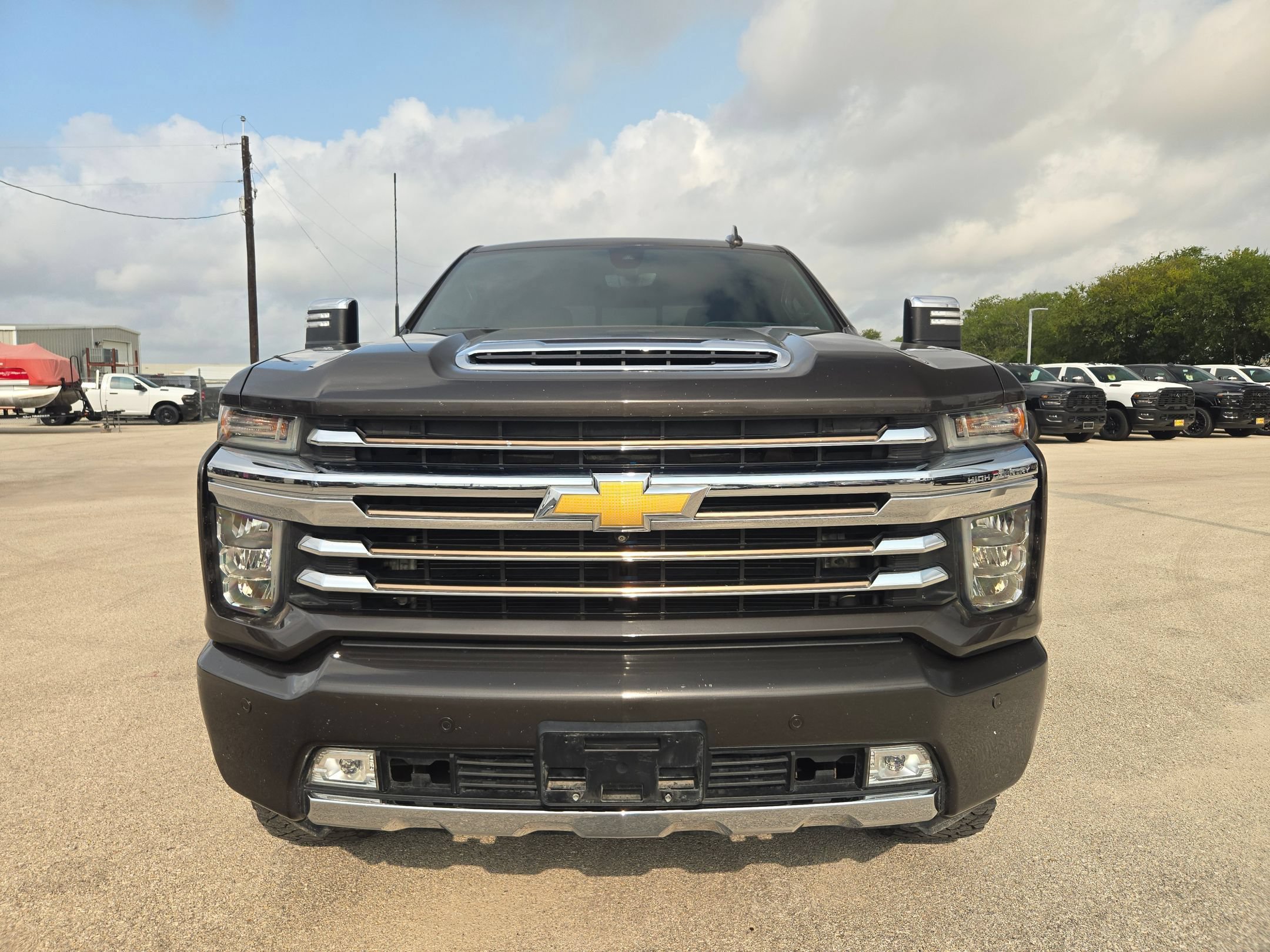 Used 2020 Chevrolet Silverado 2500 High Country w/ Z71 Off-Road Package AWD/4WD image 8