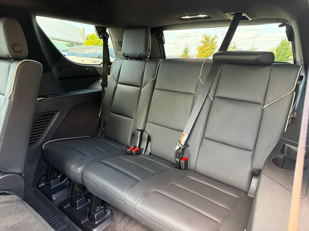 Certified 2025 Cadillac Escalade Sport w/ LPO, Floor Liner Package AWD/4WD image 40