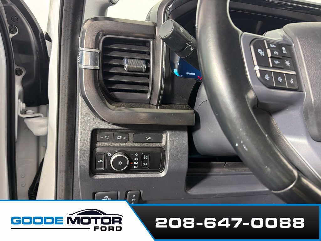 Used 2023 Ford F350 Lariat w/ Lariat Ultimate Package AWD/4WD image 14