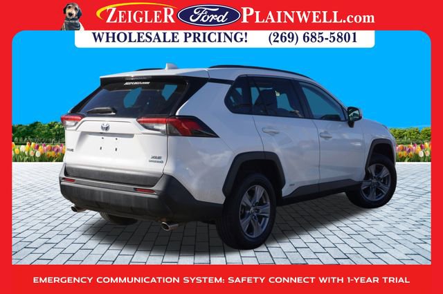 Used 2022 Toyota RAV4 XLE image 5