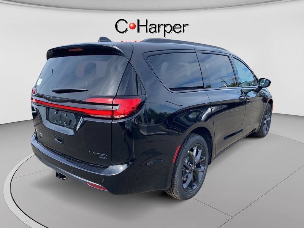 New 2026 Chrysler Pacifica Limited w/ S Appearance Package AWD/4WD image 3