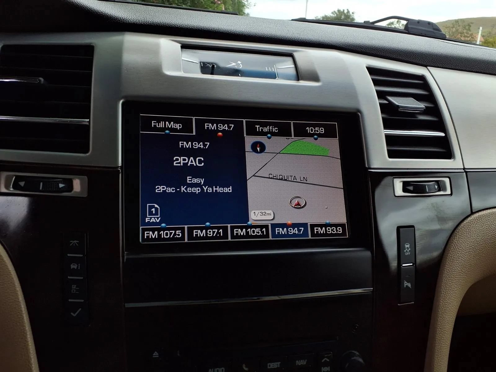 Used 2013 Cadillac Escalade ESV Luxury AWD/4WD image 13