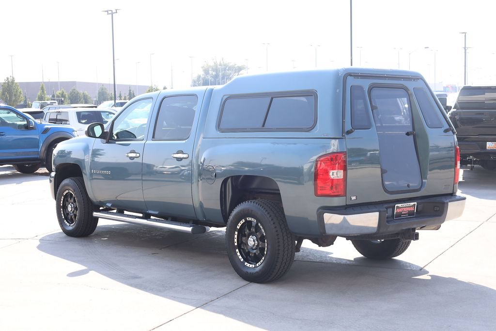 Used 2009 Chevrolet Silverado 1500 LT w/ Regional Value Package RWD image 4