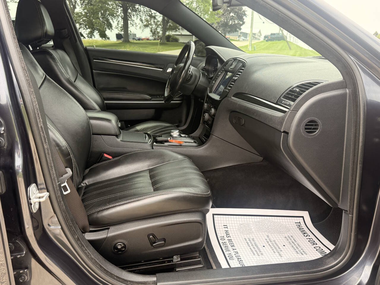 Used 2018 Chrysler 300 S AWD/4WD image 33