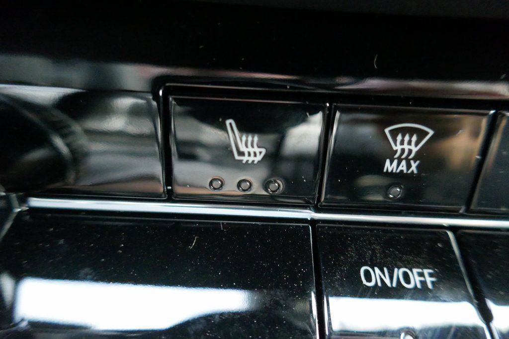 New 2026 Chevrolet Equinox LT w/ Midnight Edition image 15