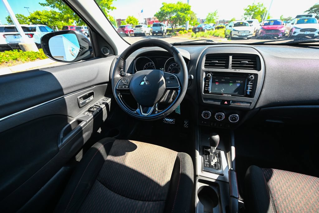 Used 2018 Mitsubishi Outlander Sport LE FWD image 33