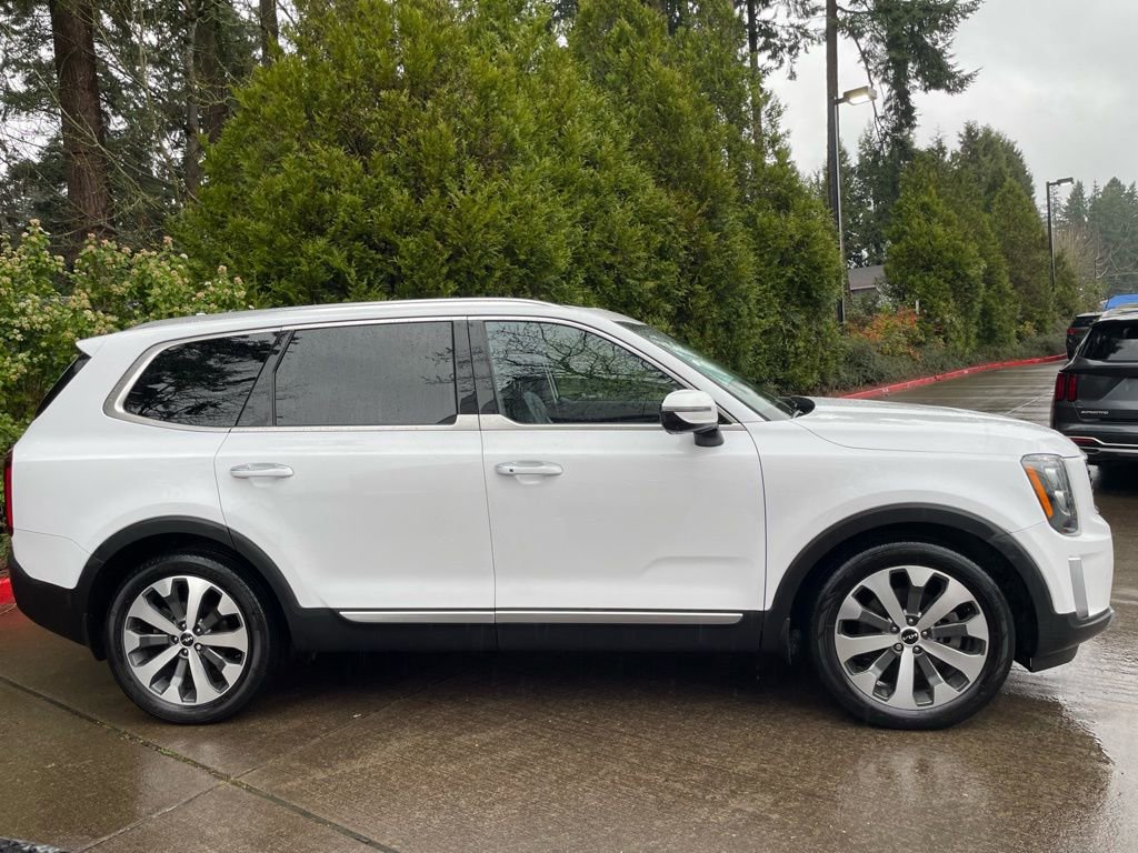 Used 2022 Kia Telluride SX image 2
