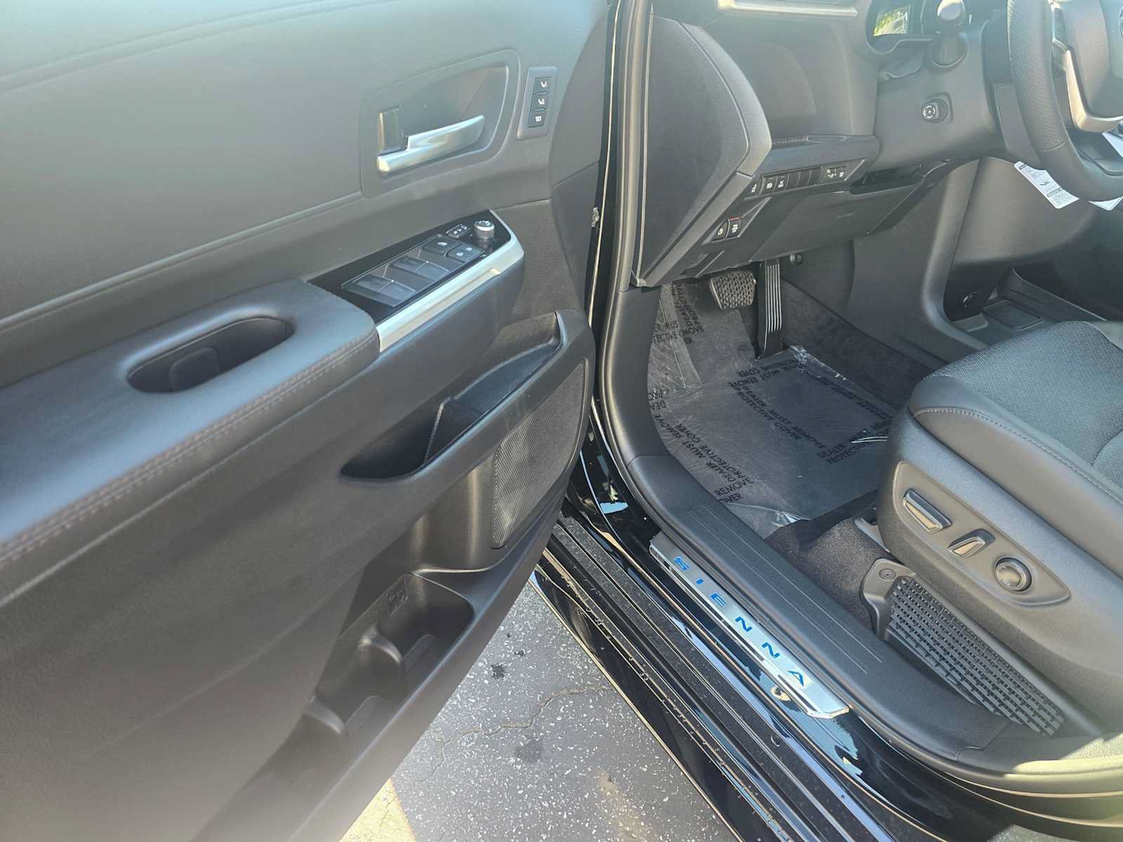 New 2026 Toyota Sienna Limited AWD/4WD image 21