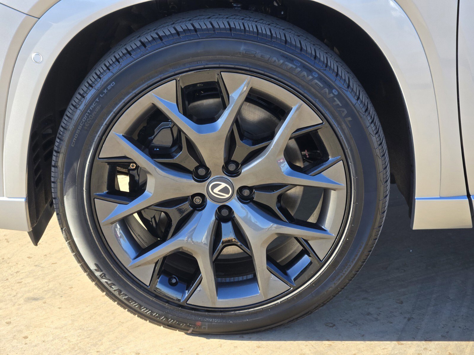 New 2026 Lexus TX 500h AWD image 5