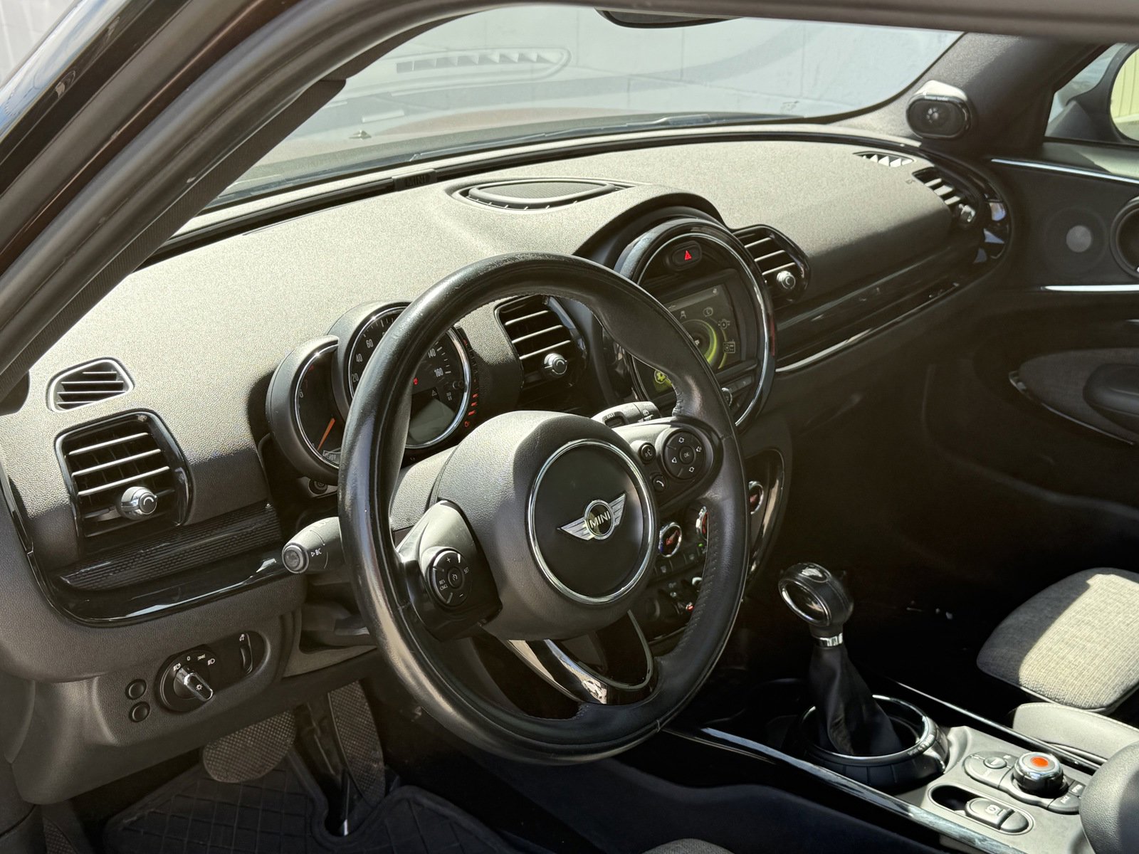 Used 2016 MINI Cooper Clubman image 16