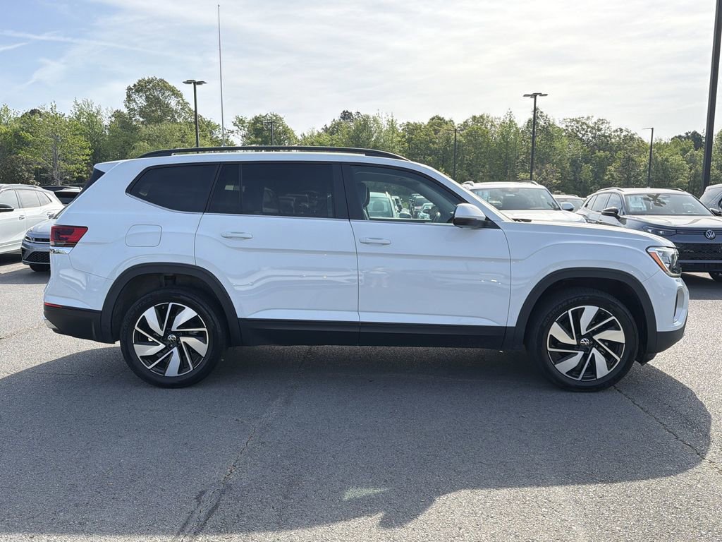 Used 2024 Volkswagen Atlas SE AWD/4WD image 6