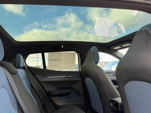 New 2026 Volvo EX30 Cross Country Ultra image 15