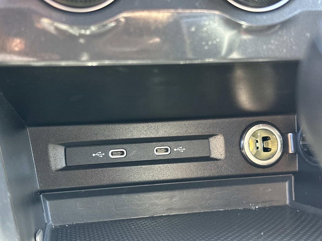 Used 2022 Volkswagen Tiguan S image 14