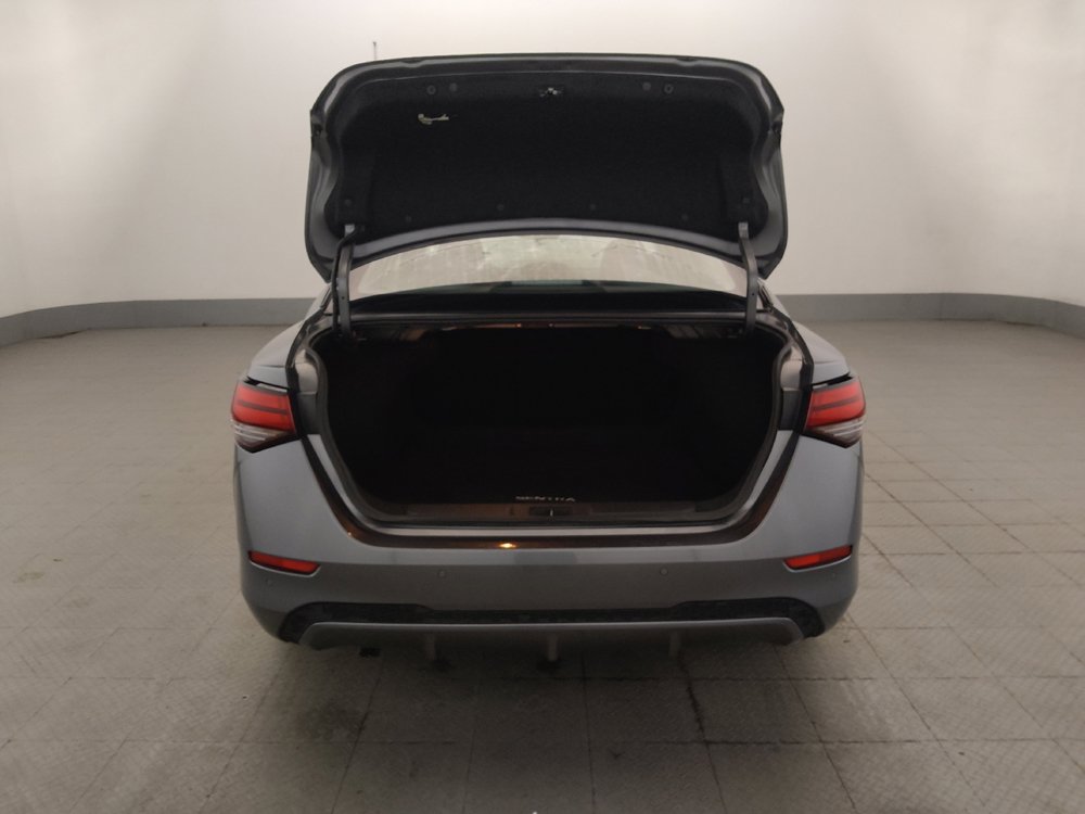 Used 2025 Nissan Sentra SV FWD image 29